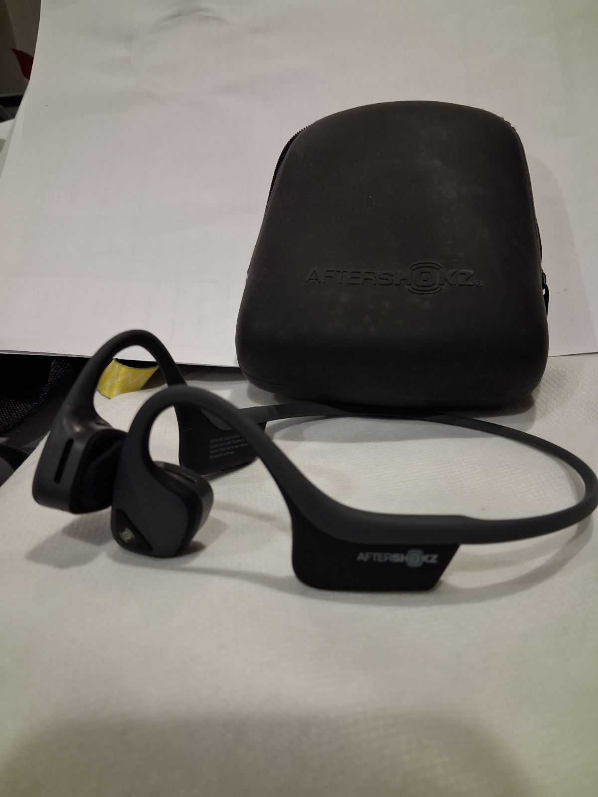 หูฟังไร้สาย Shokz OpenRun Bone Conduction Open-Ear Headphones